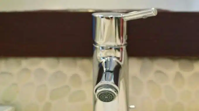 Comment un mousseur de robinet permet de réaliser des économies d’eau considérables